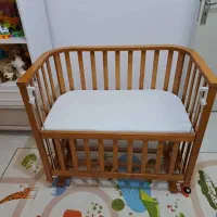 تخت نوزاد گهواره ای کنار مادر|تخت و صندلی بچه|تهران, جوادیه|دیوار