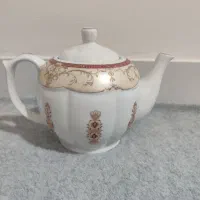 قوری چینی بزرگ