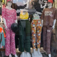 مانکن مانکن پا چوبکار تیله ای آینه روشویی کولر میز