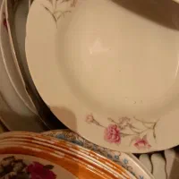 یک سبدبزرگ پر ظرف ۱۰۰تیکه سالم تمیز۱۲۰۰|حراج|قزوین, |دیوار