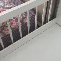 تخت نوزاد کنار مادر|تخت و صندلی بچه|اصفهان, گلزار|دیوار