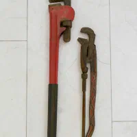 دو عدد آچار آمریکای شلاقی لوله گیر سایز ۳۶و ۳۲