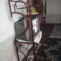 میز و تلویزیون