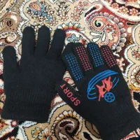 فروش یک عدد سویشرت و یک جفت دست کش پسرونه نه|لباس|سنندج, |دیوار