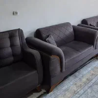 مبل ۷نفره درحدنوهمراه میز وسه تا عسلی