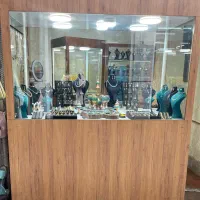 ویترین مغازه