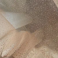 پرده اتاق خواب کاملا سالم و تمیز