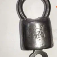 قفل انتیک قدیمی