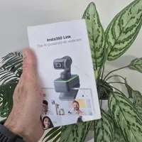 وب کم اینستا Insta360 Link