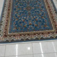 فرش افشان در حد نو ست
