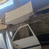 بدنه رنگ فابریک در کاپوت در صندوق ۴۰۵ پارس|قطعات یدکی و لوازم جانبی|خمینی‌شهر, |دیوار
