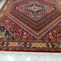 یک عدد قالی نه متری