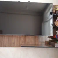 میز تلویزیون دیواری