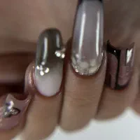 ناخنکار حرفه ای|خدمات آرایشگری و زیبایی|رباط‌کریم, نصیرشهر|دیوار