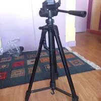 سه پایه دوربین Weifeng