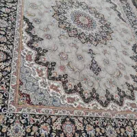 دو عدد فرش ۹متری فرهی یک عدد ۲متری|فرش|بندر انزلی, آذربایجان|دیوار