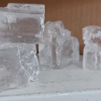 نمک بلور شفاف شاه علمدار