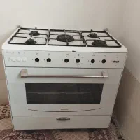 فروش فوری فرگاز در حد نو نو مارک تالش ..رنگ سفید