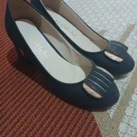 کفش|کیف، کفش، کمربند|آباده, |دیوار