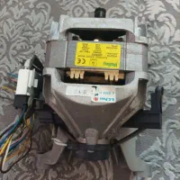 موتورلباسشویی خارجی|ماشین لباسشویی و خشک‌کن لباس|فولادشهر, B1|دیوار