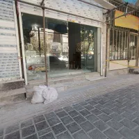 مغازه ۴۰ متری حاشیه قائم