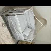 تخت کنار مادر نو