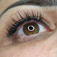 اکستنشن مژه و لیفت ابرو|خدمات آرایشگری و زیبایی|کرج, کمال‌شهر|دیوار