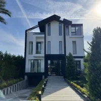 ویلا-کلاسیک-استخردار-ونوش