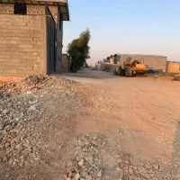 ۱۰۰۰ متری و ۵۰۰ متری زمین کارگاهی گچی