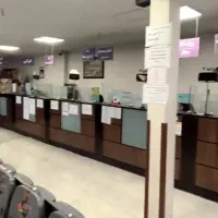 کارمند پیشخوان دولت