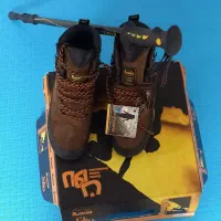 کفش کوه مدل لاوان