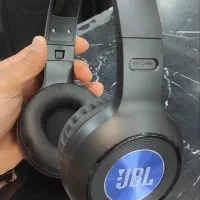 ایرپاد و هدفون