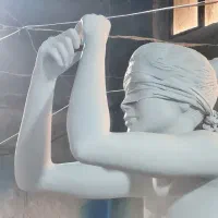 مجسمه فرشته دیواری شیرجه زن آباژور لوستر سقفی فلزی