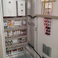 ساخت و مونتاژ تابلو برق های صنعتی|خدمات پیشه و مهارت|سنندج, |دیوار