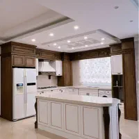 فروشنده خانم