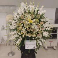 تاج گل ترحیم یادبود، جشن افتتاحیه گل تازه درجه‌یک