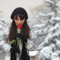 عکاس خیابانی، تولد، فارغ التحصیلی