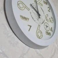 ساعت دیواری