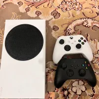 ایکس باکس سری S همراه دو دسته