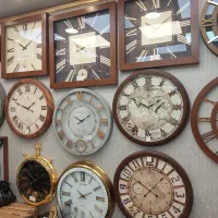 تمام برندهای بازار در ۳طبقه تنوع یکجا ببینید|ساعت دیواری و تزئینی|اصفهان, پوریای ولی|دیوار