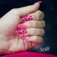 ناخن کار و مژه کار هستم|استخدام درمانی، زیبایی، بهداشتی|تهران, منیریه|دیوار