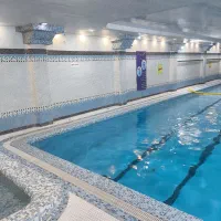 آموزش شنا در استخر البرز