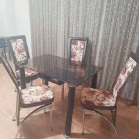 صندلی و میز