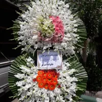 تاج گل دو طبقه سه طبقه برای ختم تحویل دو ساعته