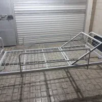 تخت بیمارستانی تک شکن