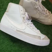 کتونی اورجینال چرم طبیعی برند اصلی Nikeسایز 35ونیم|کیف، کفش، کمربند|تهران, باغ فیض|دیوار
