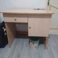 میز تحریر در حد نو ۲میلیون