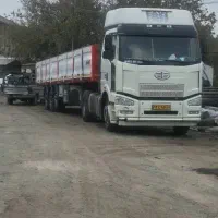 یک دانگ فاو تک ۹۷ همراه با تریلی سه محور