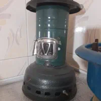 چراغ سه فیتیله ای و والر|کلکسیون اشیاء عتیقه|قم, چهار مردان|دیوار