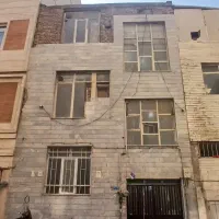 کلنگی ۱۱۵ متر  قابل سکونت و تجمیع بازدهی اقتصادی